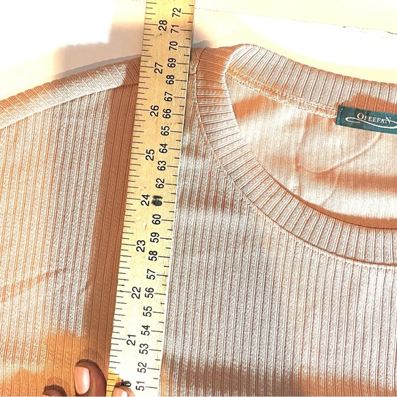 Ofeefan Pullover Color-block Sweater in Peach and Teal Size Large - Picture 8 of 12